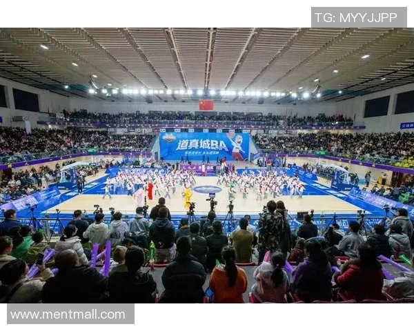 四川男篮迎战北京队全力争胜期待精彩对决与球迷共庆篮球盛宴